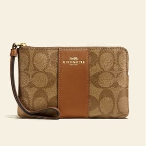 COACH WRISTLET BRAND NEW